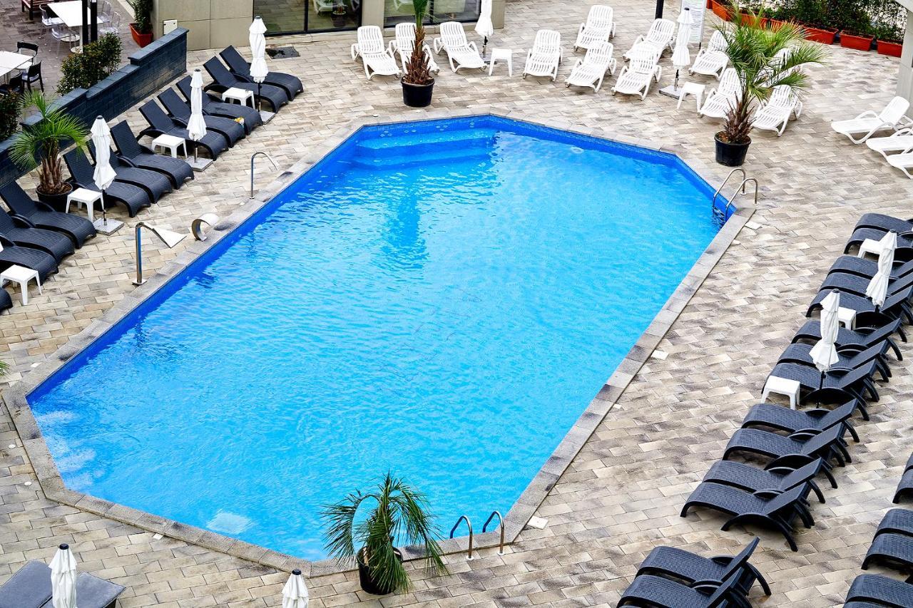 Blue Aqua N Pool Năvodari